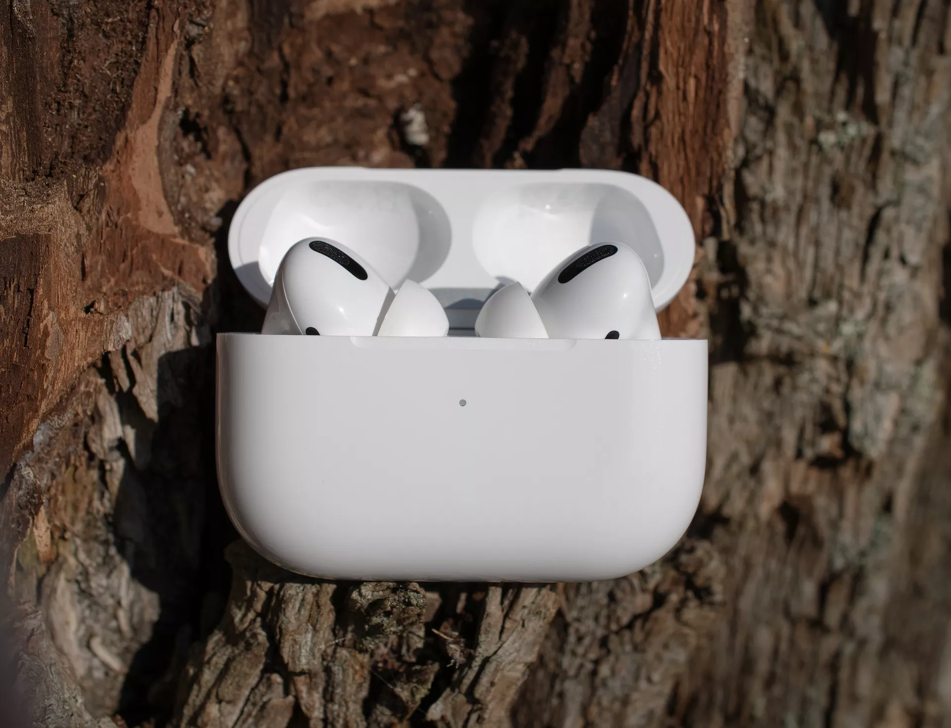 Як вигідно купити AirPods у США