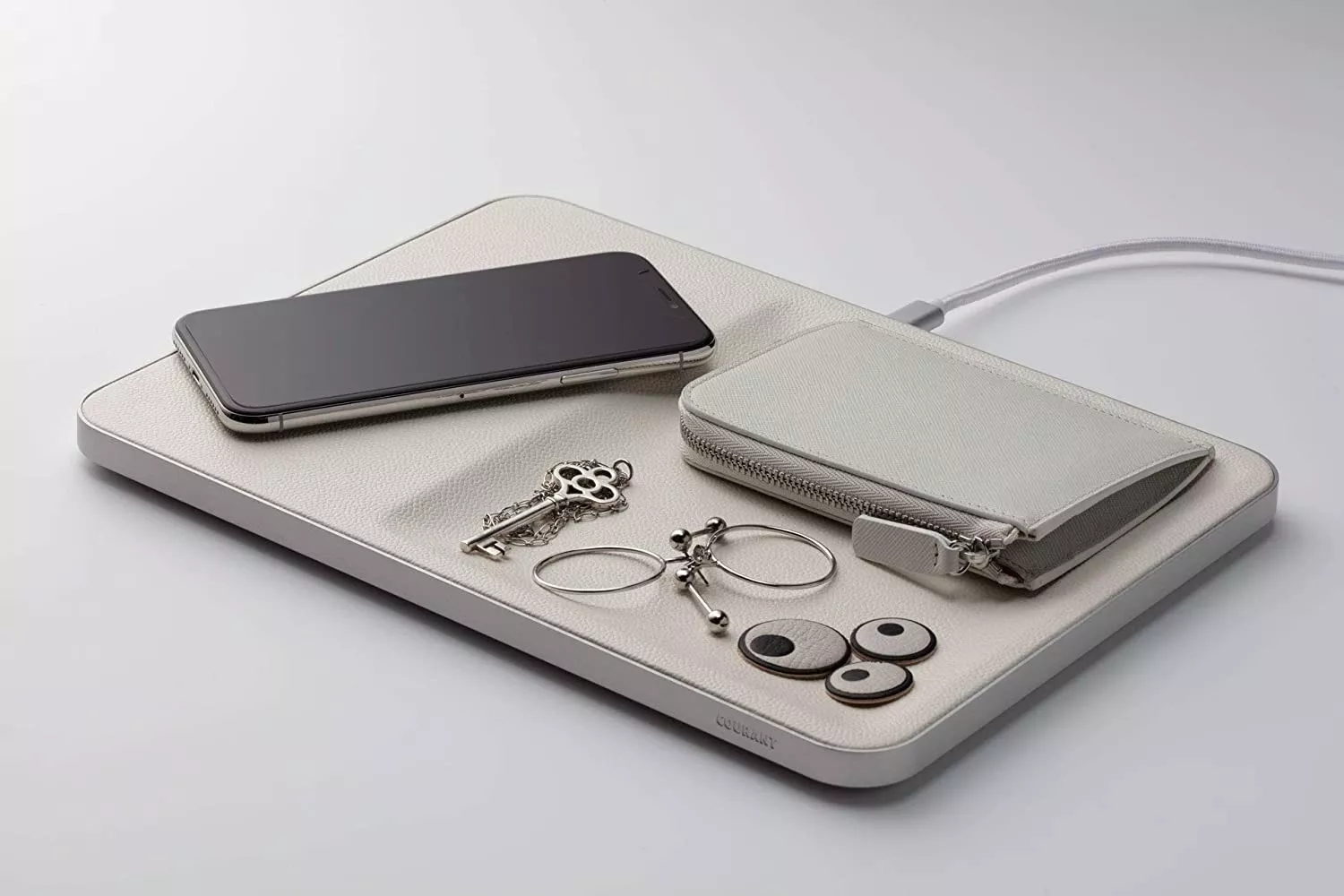 Як вибрати бездротову зарядку: функції, типи і види пристроїв